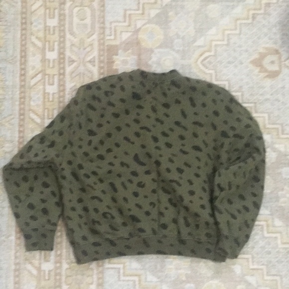 Clare V Le Drop Sweatshirt in Jaguar - Picture 5 of 5